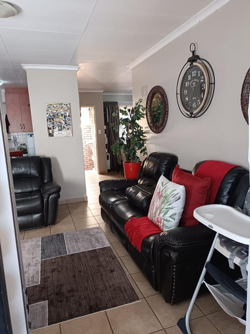 2 Bedroom Property for Sale in Montana Gauteng