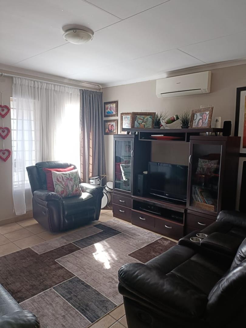 2 Bedroom Property for Sale in Montana Gauteng