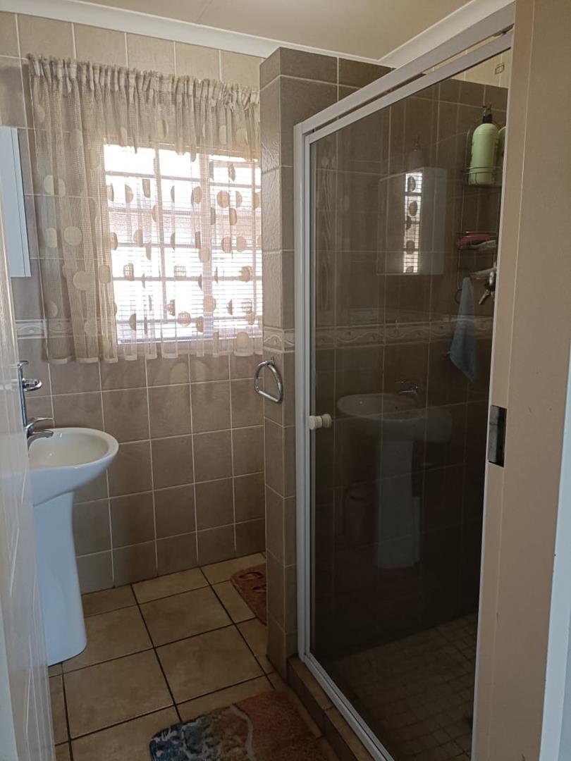 2 Bedroom Property for Sale in Montana Gauteng