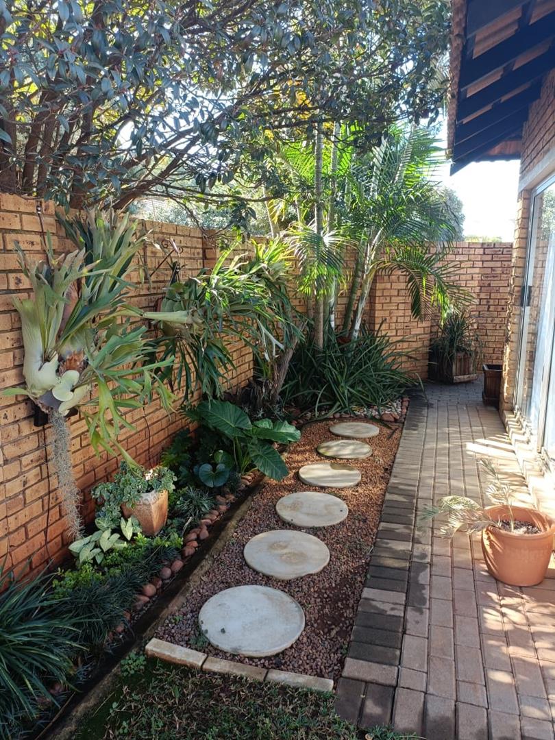 2 Bedroom Property for Sale in Montana Gauteng