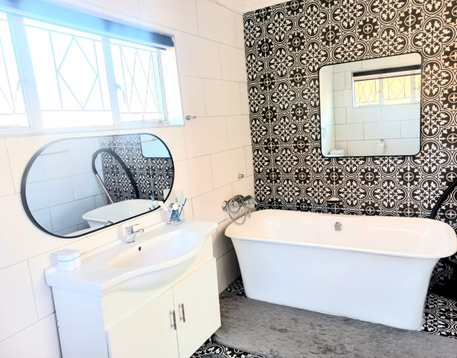 3 Bedroom Property for Sale in Elspark Gauteng