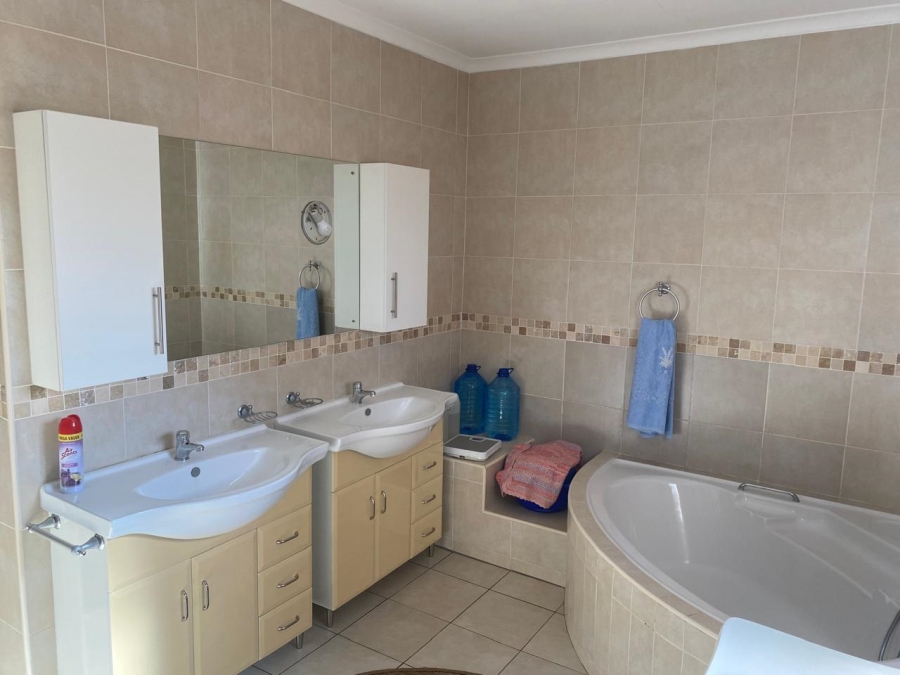 3 Bedroom Property for Sale in Northmead Gauteng