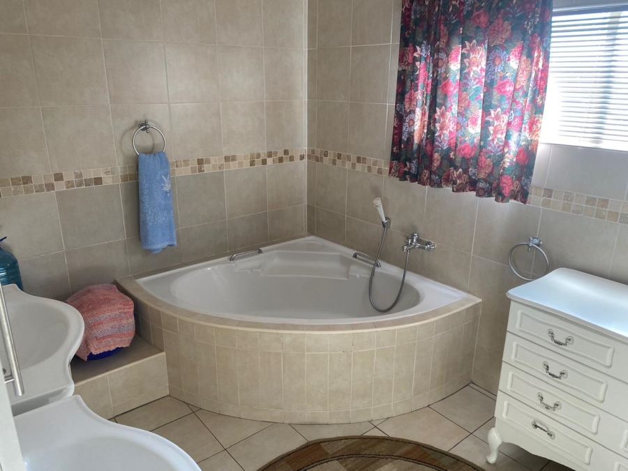 3 Bedroom Property for Sale in Northmead Gauteng