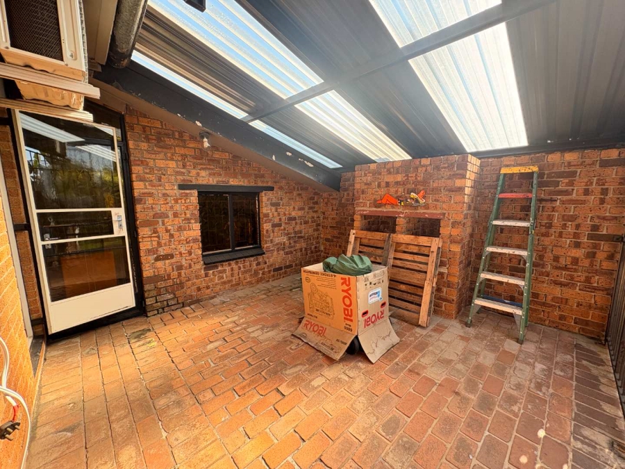 3 Bedroom Property for Sale in Northmead Gauteng