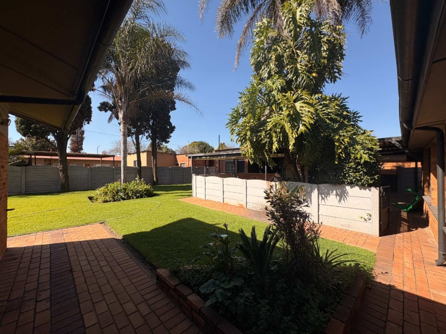 3 Bedroom Property for Sale in Northmead Gauteng