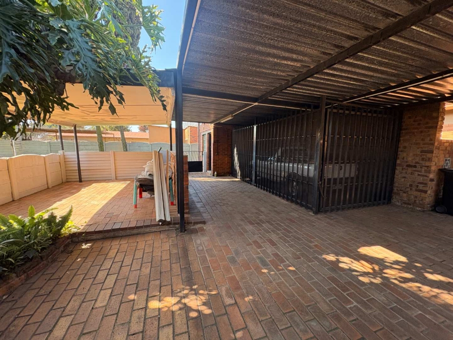 3 Bedroom Property for Sale in Northmead Gauteng