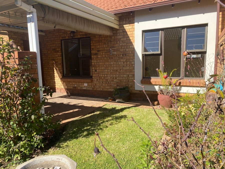 2 Bedroom Property for Sale in Brentwood Park Gauteng