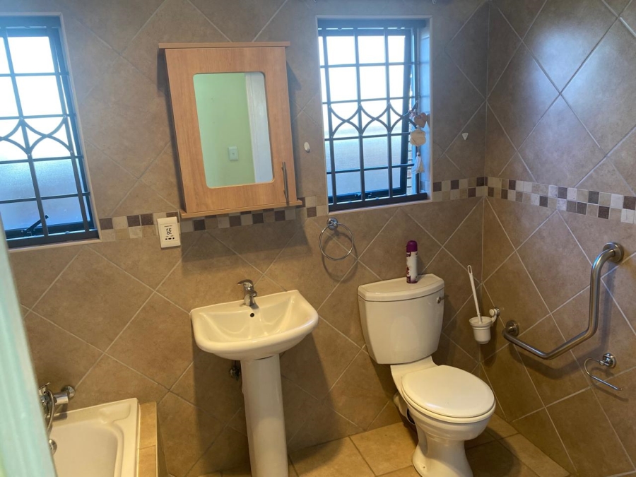 2 Bedroom Property for Sale in Brentwood Park Gauteng