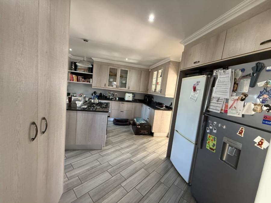 To Let 3 Bedroom Property for Rent in Horison Gauteng