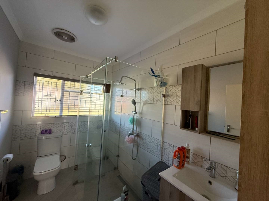 To Let 3 Bedroom Property for Rent in Horison Gauteng