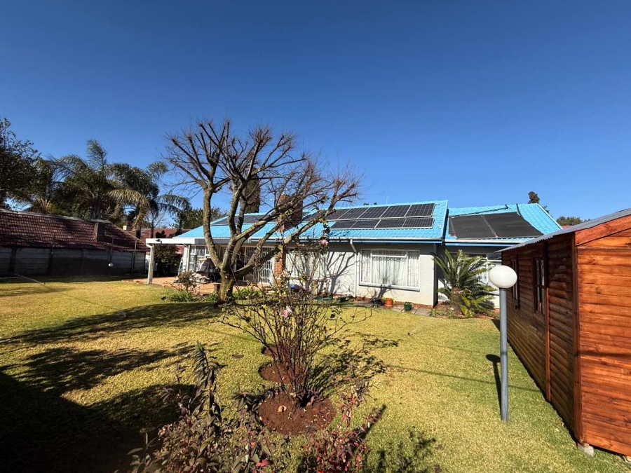 To Let 3 Bedroom Property for Rent in Horison Gauteng
