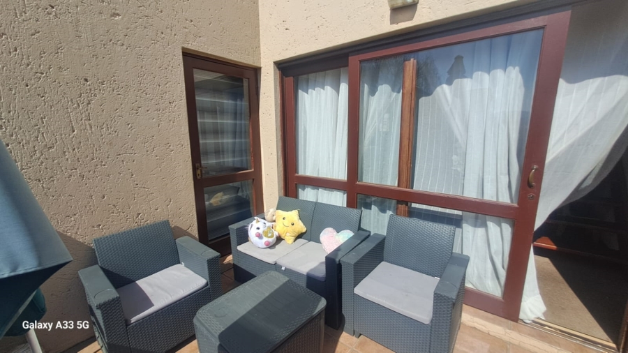 2 Bedroom Property for Sale in Sunninghill Gauteng