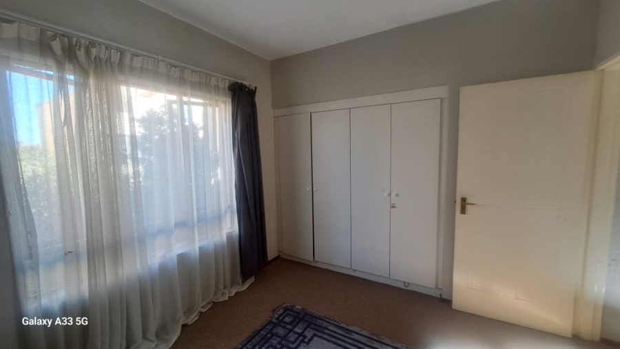 2 Bedroom Property for Sale in Sunninghill Gauteng