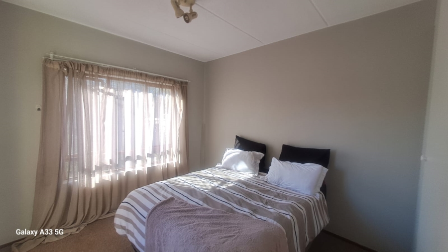 2 Bedroom Property for Sale in Sunninghill Gauteng