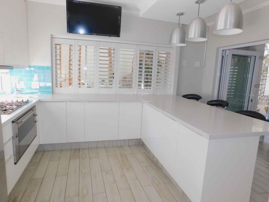 To Let 3 Bedroom Property for Rent in Bryanston Gauteng