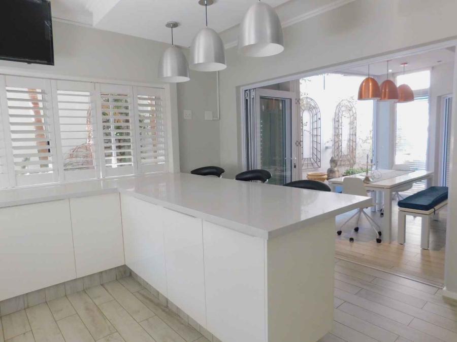 To Let 3 Bedroom Property for Rent in Bryanston Gauteng