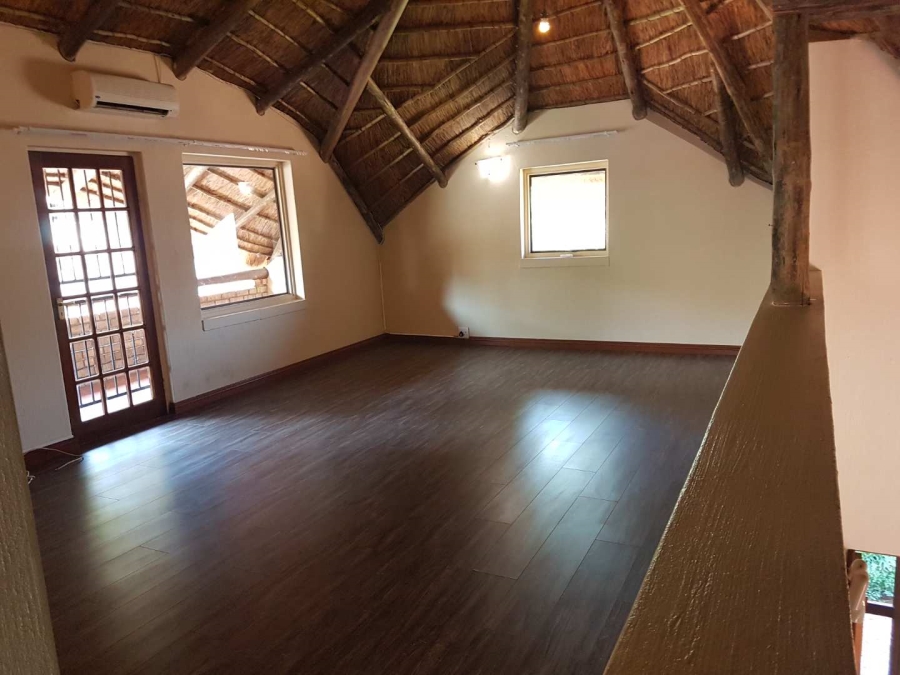 3 Bedroom Property for Sale in Faerie Glen Gauteng
