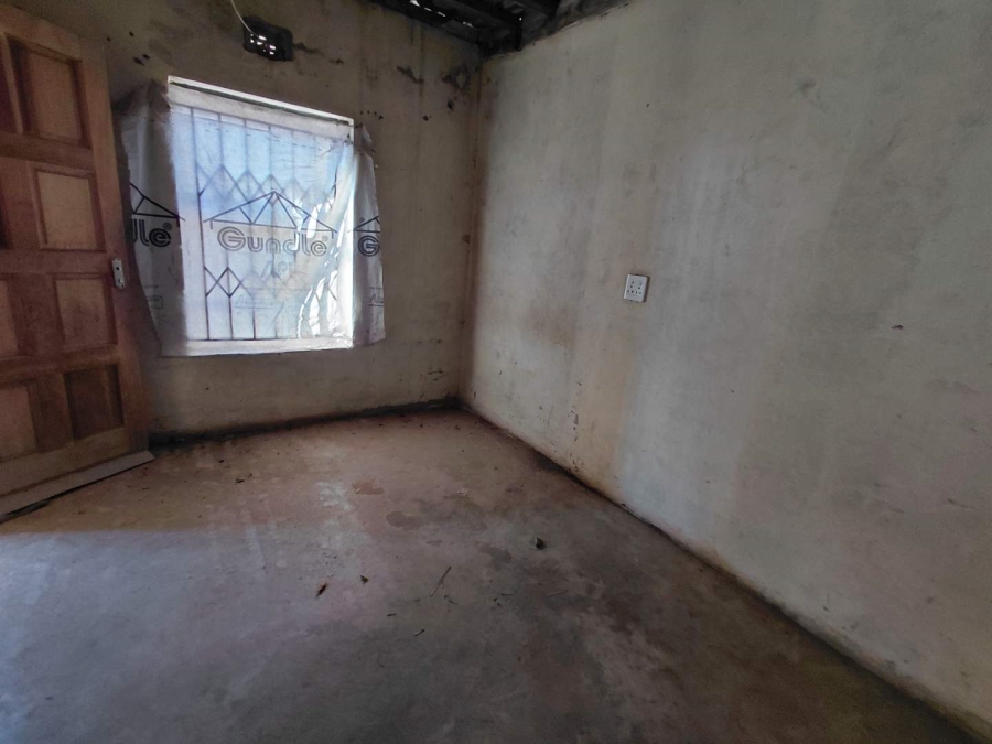 6 Bedroom Property for Sale in Drieziek Gauteng