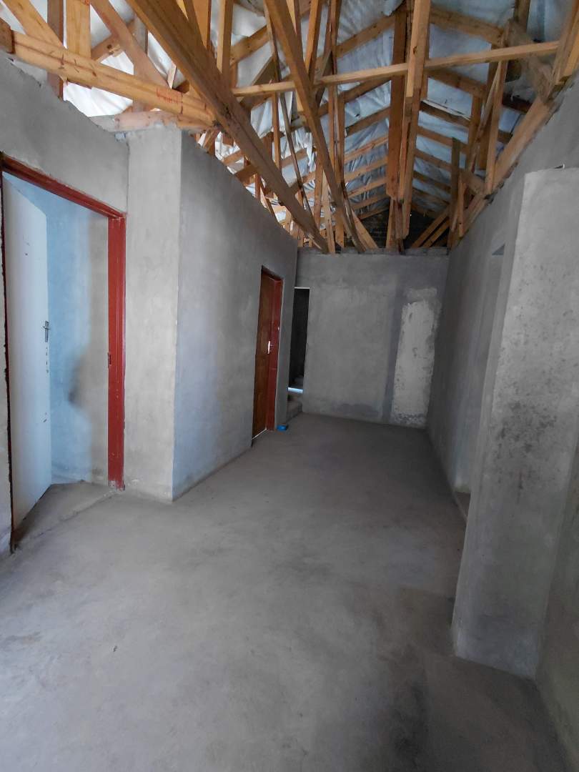 6 Bedroom Property for Sale in Drieziek Gauteng