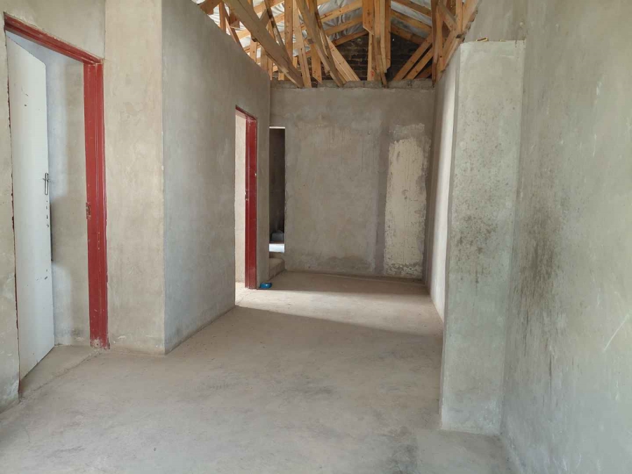6 Bedroom Property for Sale in Drieziek Gauteng