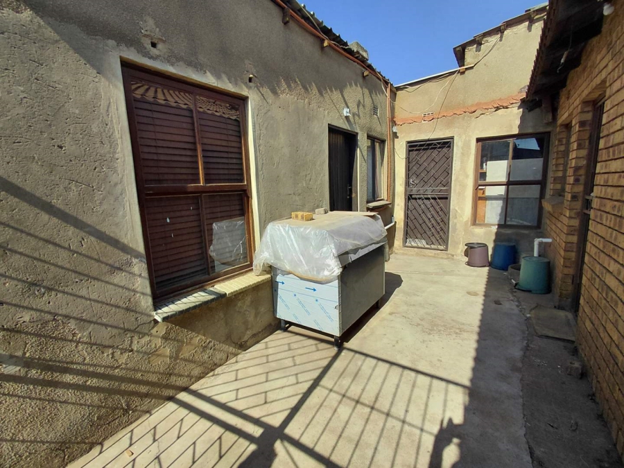 4 Bedroom Property for Sale in Sethokga Gauteng