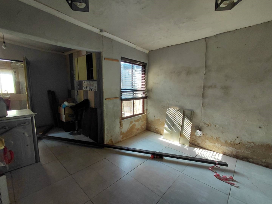 4 Bedroom Property for Sale in Sethokga Gauteng