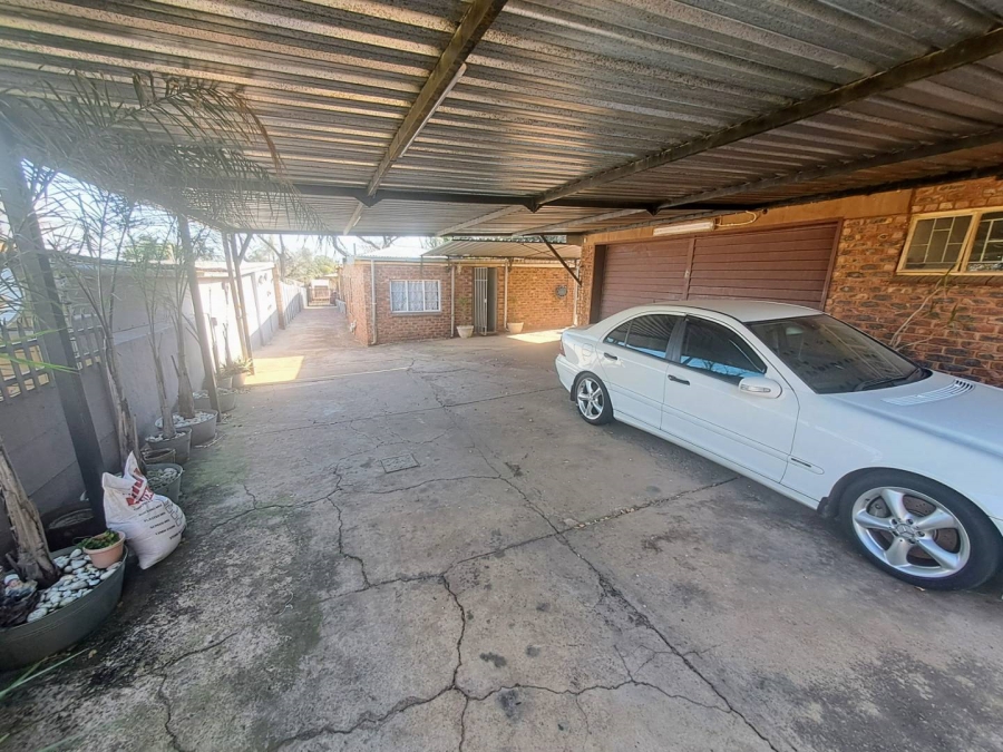 5 Bedroom Property for Sale in Wonderboom South Gauteng