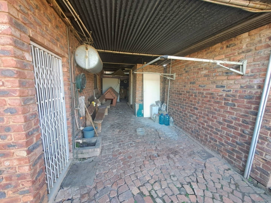 5 Bedroom Property for Sale in Wonderboom South Gauteng