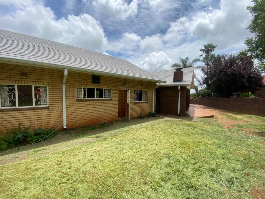 3 Bedroom Property for Sale in Noordheuwel Gauteng