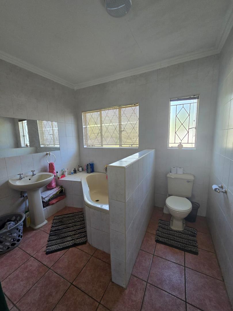 3 Bedroom Property for Sale in Raceview Gauteng