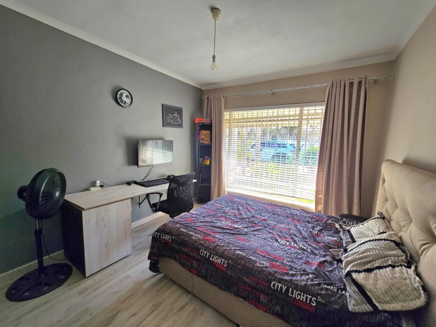 3 Bedroom Property for Sale in Raceview Gauteng