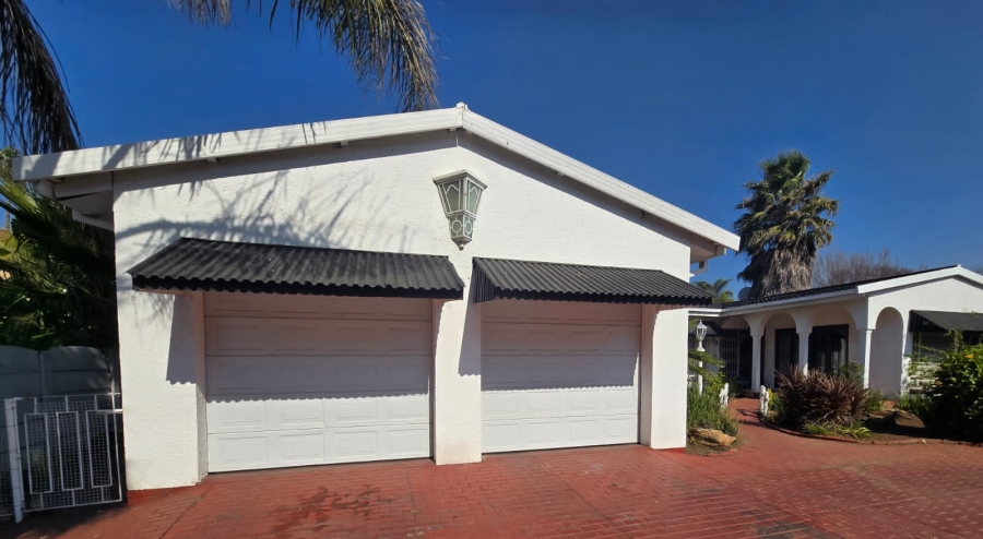 3 Bedroom Property for Sale in Raceview Gauteng