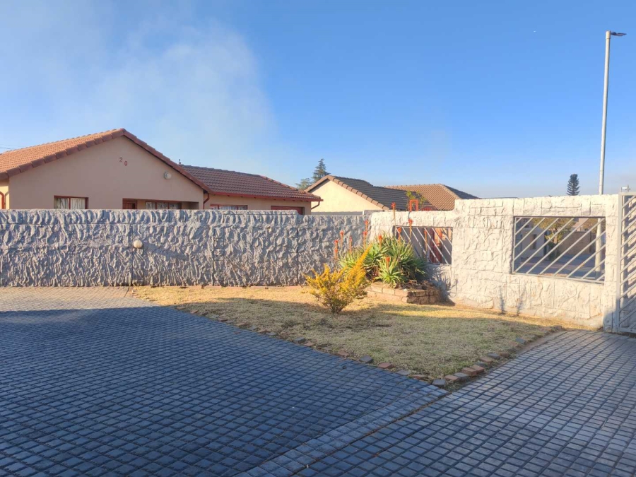 3 Bedroom Property for Sale in Ormonde View Gauteng