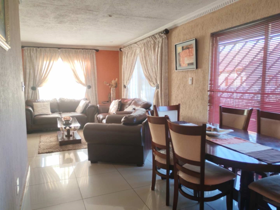 3 Bedroom Property for Sale in Ormonde View Gauteng