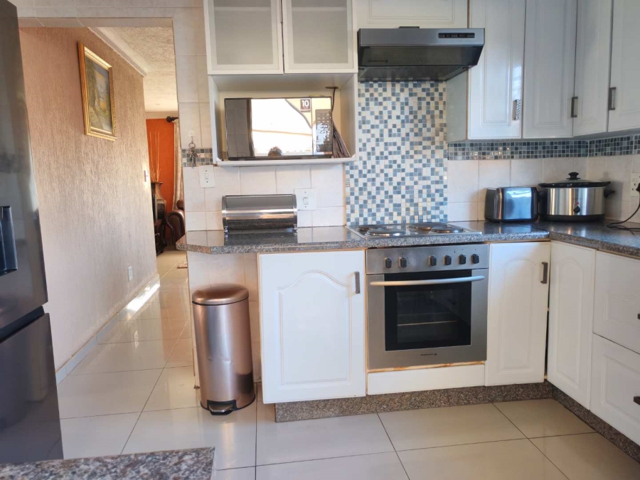 3 Bedroom Property for Sale in Ormonde View Gauteng