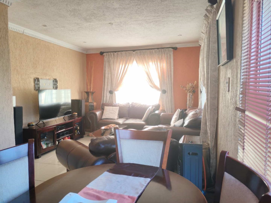 3 Bedroom Property for Sale in Ormonde View Gauteng