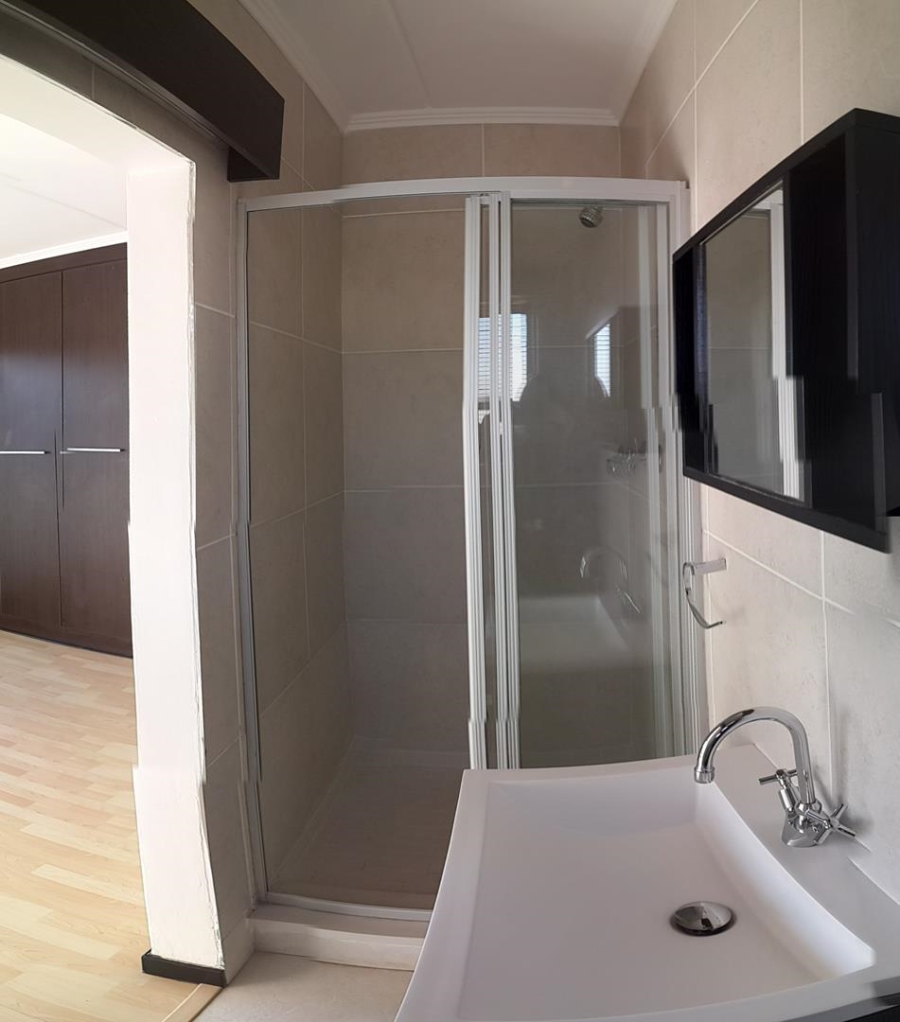 2 Bedroom Property for Sale in Bassonia Gauteng