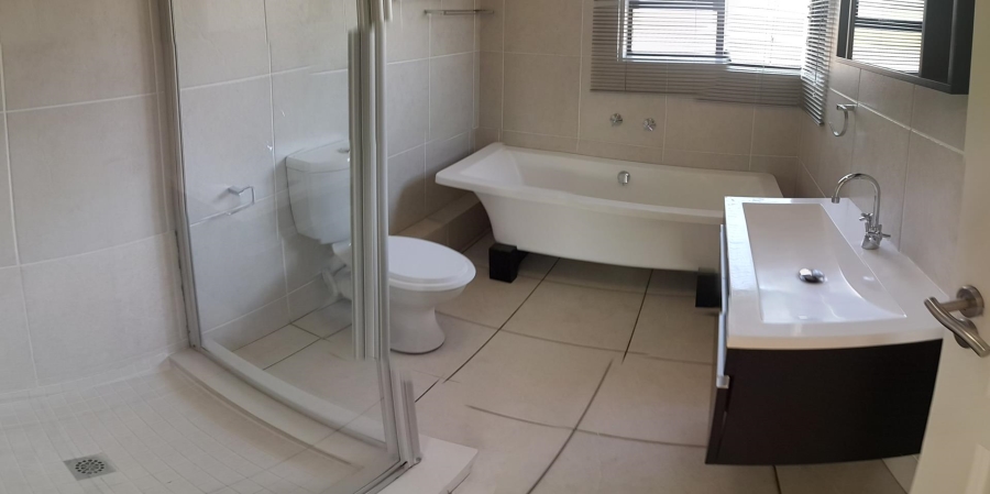 2 Bedroom Property for Sale in Bassonia Gauteng