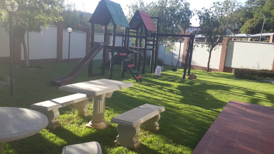2 Bedroom Property for Sale in Bassonia Gauteng