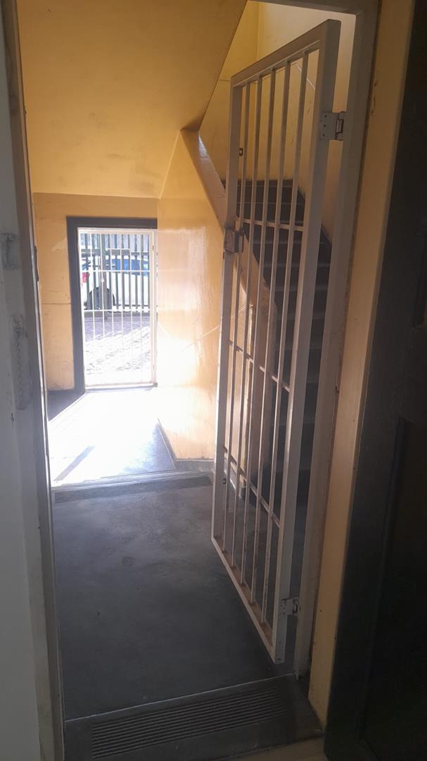 2 Bedroom Property for Sale in Rosettenville Gauteng