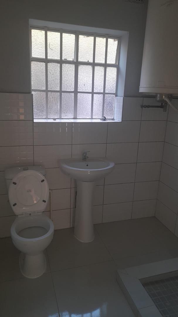 2 Bedroom Property for Sale in Rosettenville Gauteng