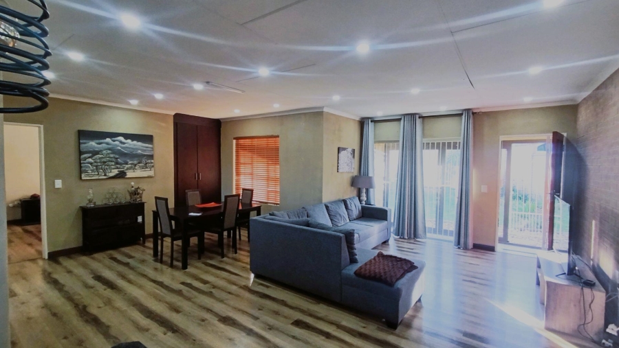 2 Bedroom Property for Sale in Kosmosdal Gauteng
