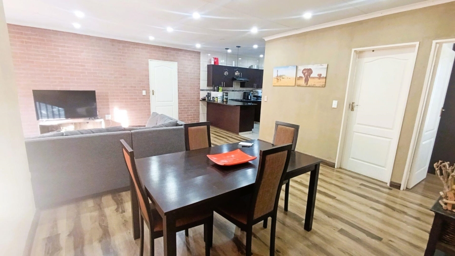 2 Bedroom Property for Sale in Kosmosdal Gauteng