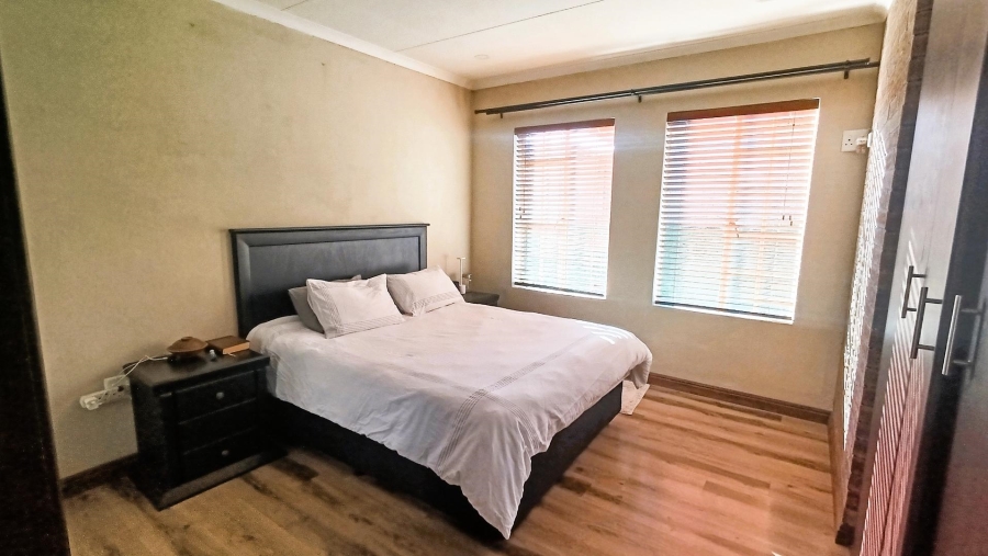 2 Bedroom Property for Sale in Kosmosdal Gauteng