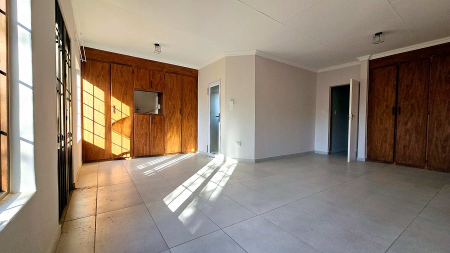 To Let 4 Bedroom Property for Rent in Equestria Gauteng