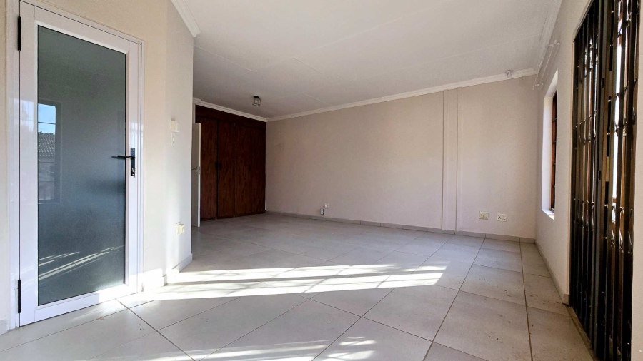 To Let 4 Bedroom Property for Rent in Equestria Gauteng