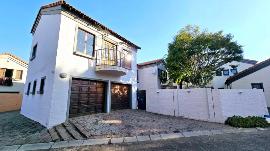 To Let 4 Bedroom Property for Rent in Equestria Gauteng