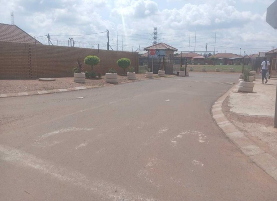 To Let 2 Bedroom Property for Rent in Soshanguve VV Gauteng