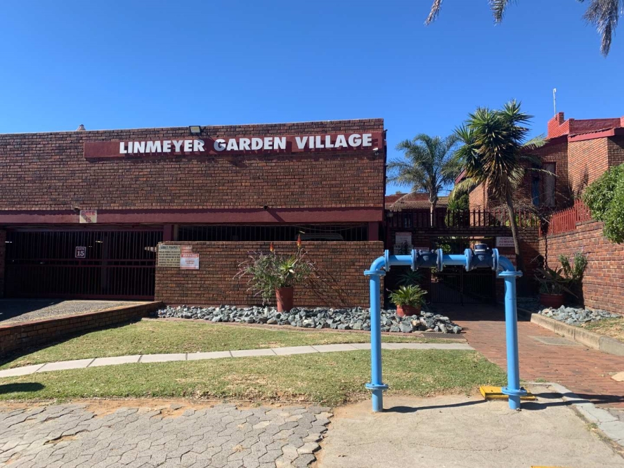 2 Bedroom Property for Sale in The Hill Gauteng