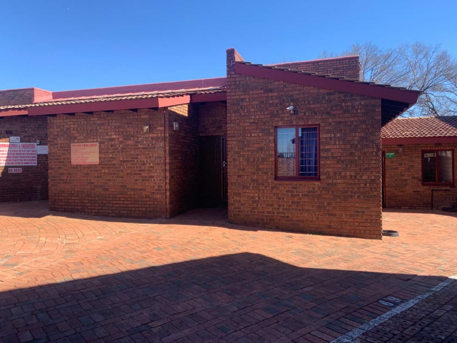 2 Bedroom Property for Sale in The Hill Gauteng